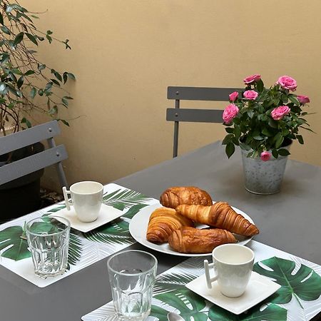 Charmant Studio Au Coeur De Parigi Esterno foto