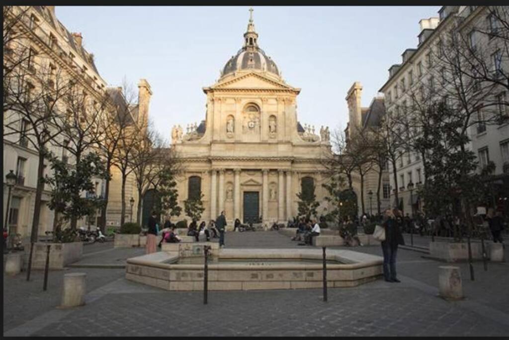 Charmant Studio Au Coeur De Parigi Esterno foto