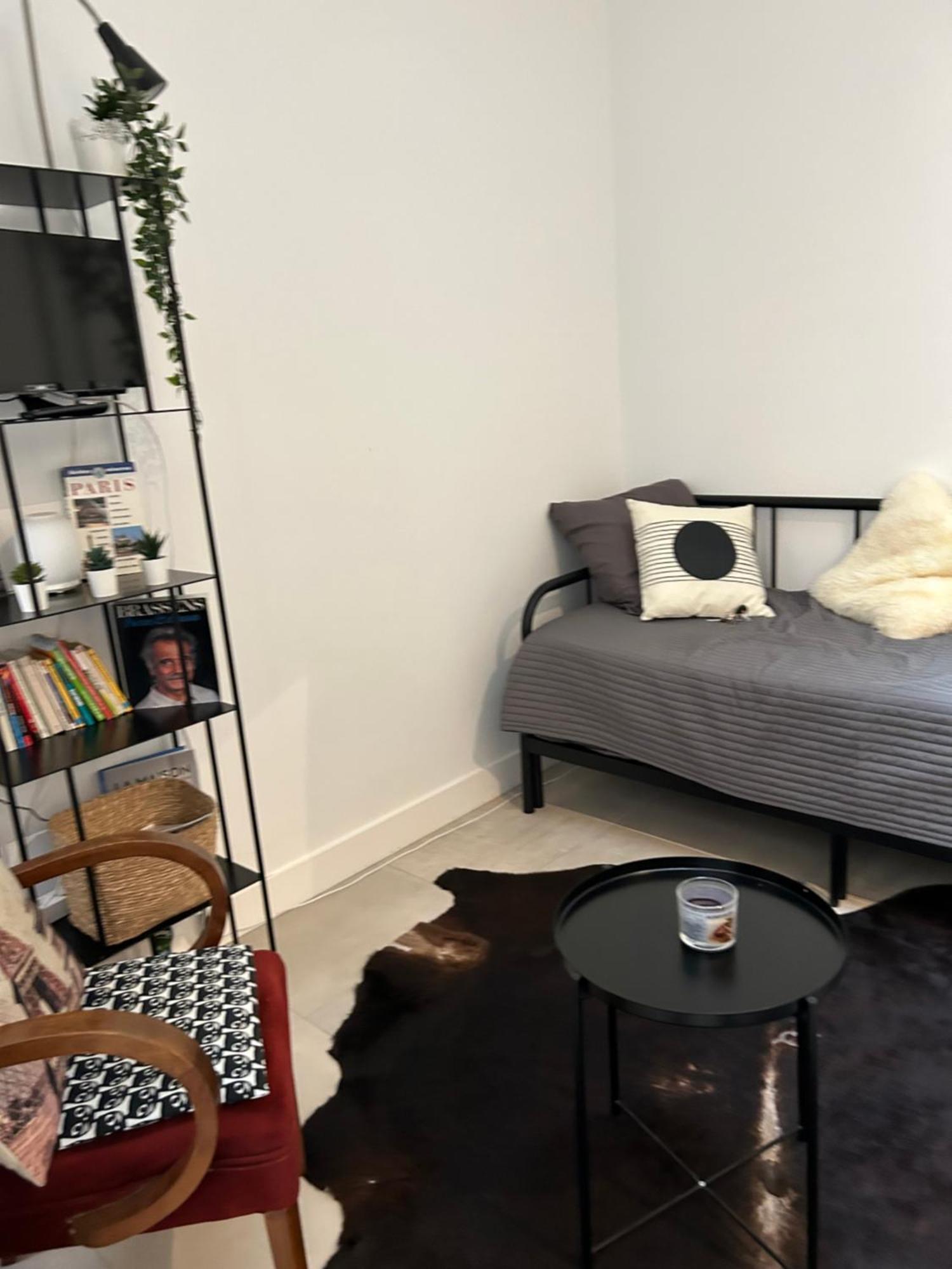 Charmant Studio Au Coeur De Parigi Esterno foto