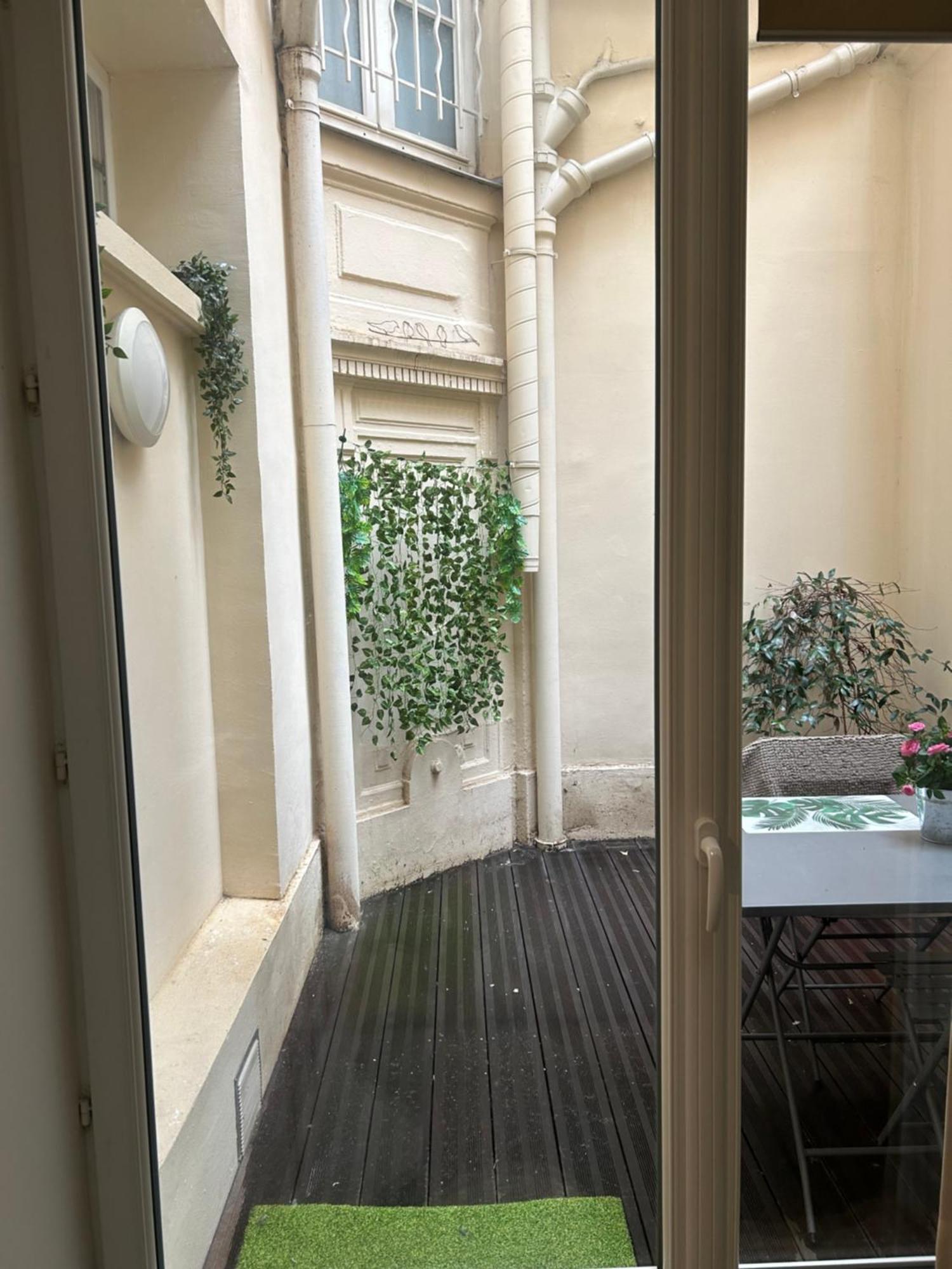 Charmant Studio Au Coeur De Parigi Esterno foto